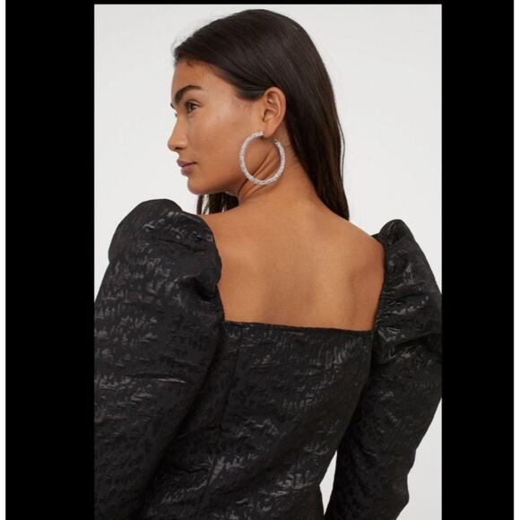 H&M Jacquard Metallic Black Blouse with Puffy Sleeves Size XL - Picture 2 of 6